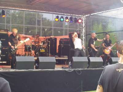 Foto (05): Heartbreak Engines