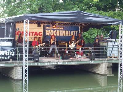 Foto (02): Black Rosie